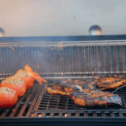 Pack Weber Crafted Pour Barbecue Weber Genesis Entre 2016 Et 2022 -Barbecue Passion Soldes Magasin 7670 grille weber ambiance viande min 2