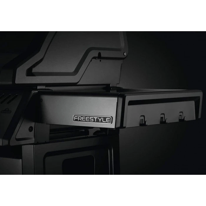 Pack Barbecue à Gaz Napoleon Freestyle F365SBPGT 3 Brûleurs Réchaud + Housse Et Plancha 16 Pack Barbecue à Gaz Napoleon Freestyle F365SBPGT 3 Brûleurs Réchaud + Housse Et Plancha – Image 14