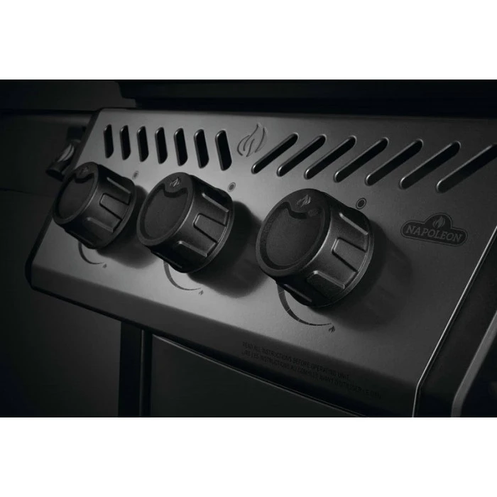 Pack Barbecue à Gaz Napoleon Freestyle F365SBPGT 3 Brûleurs Réchaud + Housse Et Plancha 12 Pack Barbecue à Gaz Napoleon Freestyle F365SBPGT 3 Brûleurs Réchaud + Housse Et Plancha – Image 10